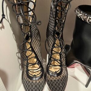 Authentic Christian Louboutin Lace Up Booties Boots Size 37.5 Color Black/Cream